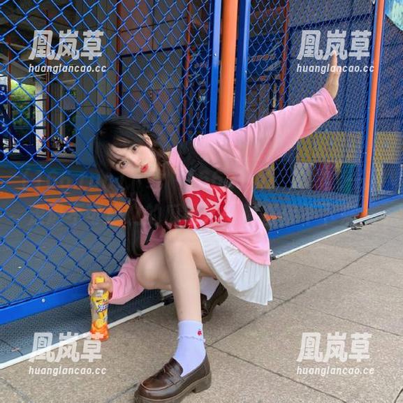 166.run 下载“166.run”,和我一起走进不可思议的瓜田吧,简直停不下来!