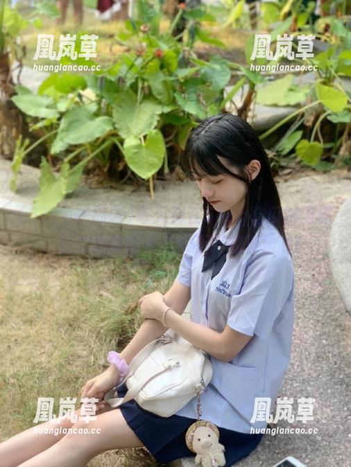 51cg吃瓜网 每天都在51cg吃瓜网流连,回家这条路永久修不好的沙堆路!