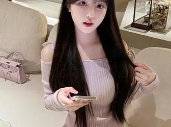 51吃瓜网站：看官们的“专属小本本”，记录你我的独家瓜事！