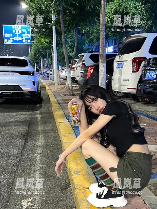 下载51吃瓜网页好像一场误会，结果却成了无尽文案。
