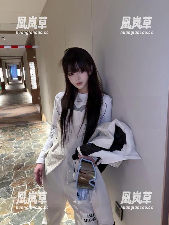 首页的瓜都快摘不完了，718.st居然藏了这么多见闻。