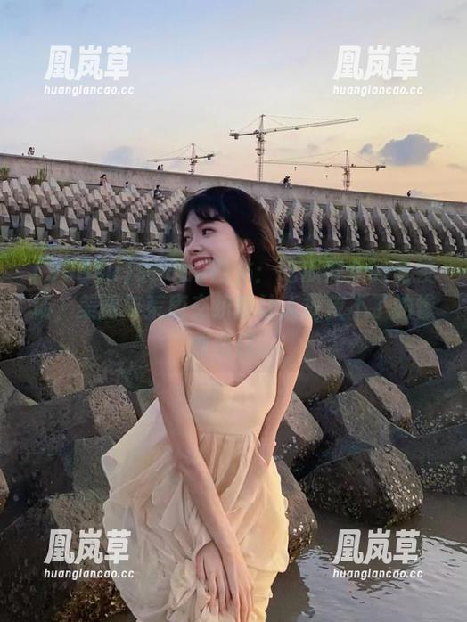 998su 998su网站:吃瓜群众的竞技场,美丽与荒唐交织的让人拯救不了的惨烈戏码。