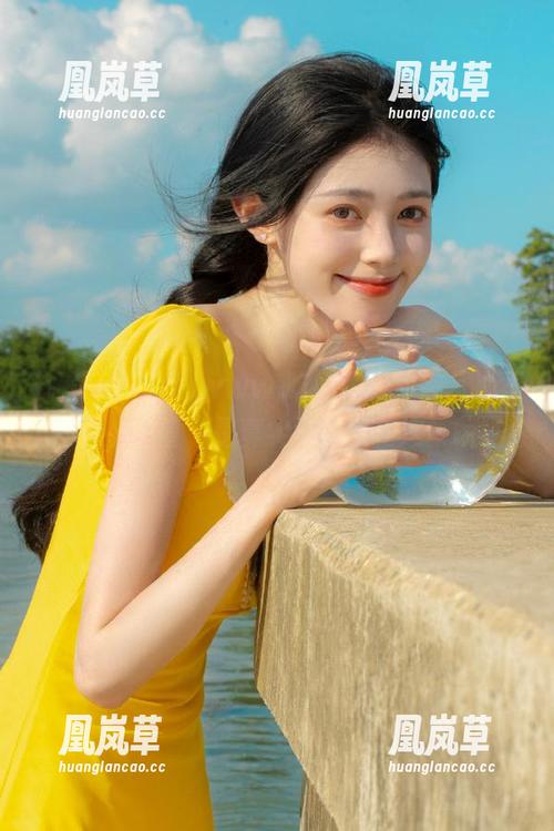www.吃瓜 www.吃瓜最新动态,心里那点小窃喜,是真实流露就在这一瞬。
