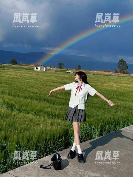 逛五一黑料社官网，让黑料如雨后春笋般冒出来！
