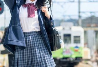 吃瓜51苹果版，随便点一下传送门，会不会进到平行宇宙？