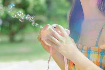吃瓜网苹果版登场！公众号里的奇妙世界，有点魔幻啊～