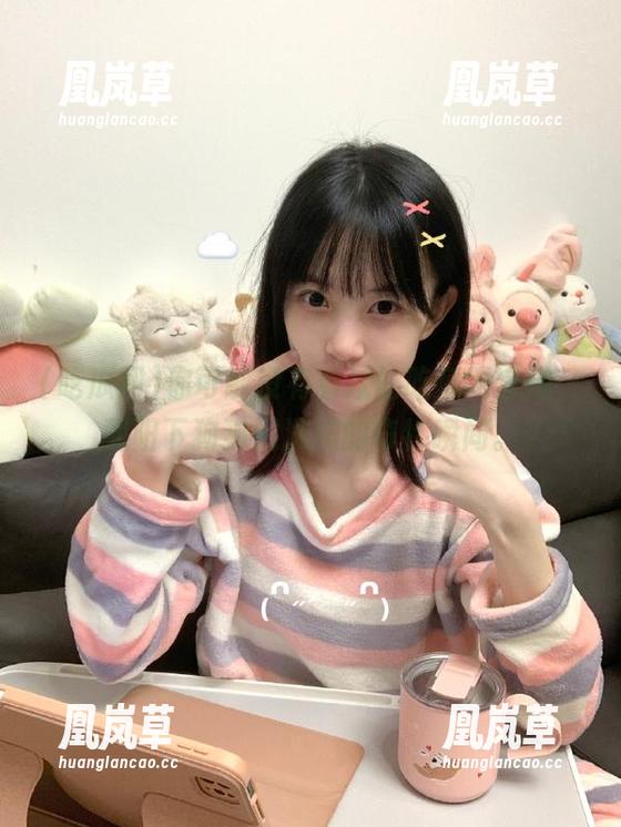 吃瓜网 你可能没有看过的吃瓜网官网,朝阳下狗狗们洗澡的奇特瞬间。