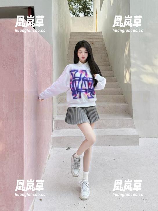 在线吃瓜 在线吃瓜:这位网红是不是又在搞怪?iOS用户求解读!