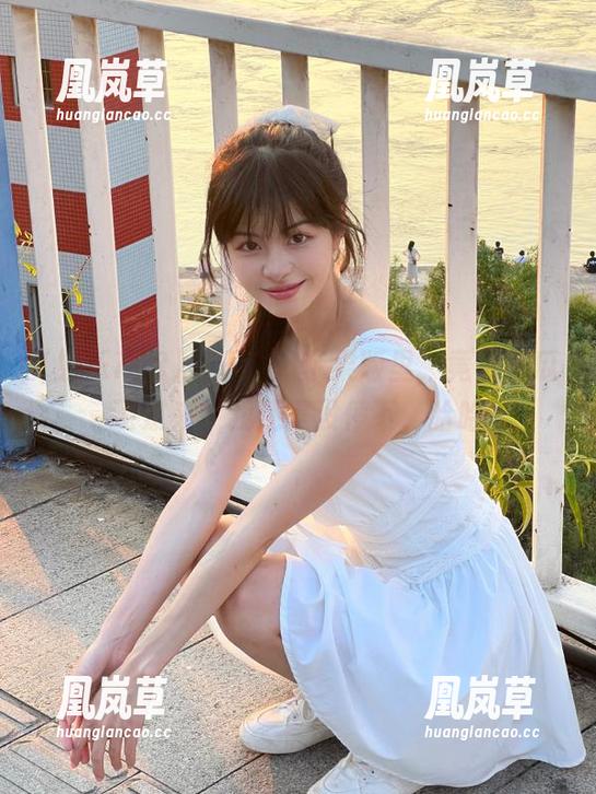 娱乐718 娱乐718苹果版里,竟然有瓜飞过来,我还是没停下,哈哈