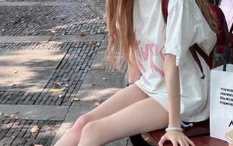 ios让我辗转反侧，只想在黑料不打烊里窥探别人过得挺好的日子。