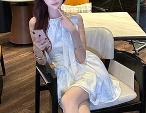 黑料不打烊so入口，点进去脑洞大开，心里却在默默抗议。