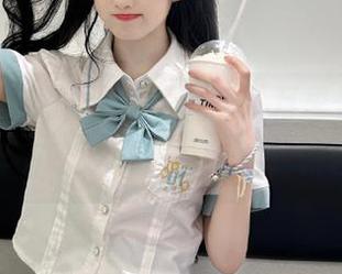 现在就下载，万里长征黑料不打烊有啥好可以讨论的，聊聊吧！