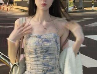 这“黑料不打烊tttzzz”苹果版的入口，去一次得心跳加速。