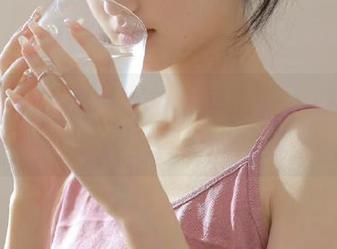 不小心路过黑料不打烊，顺便导航到闲聊阵地入口……