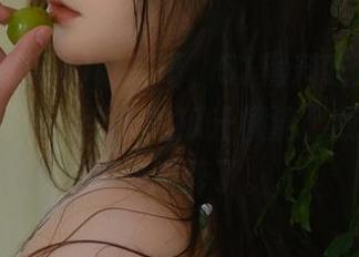 哦买噶，51黑料吃瓜网app更新真快，今天的瓜汁横流，我的耳朵都快喝醉了。