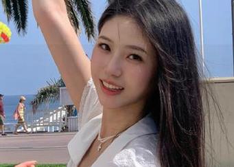 通过黑料网页版网址找到有趣的，截图保存才算完美！