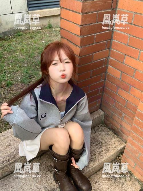黑网料 点开“黑网料”app时,那种悲喜交加的复杂心情,不可名状